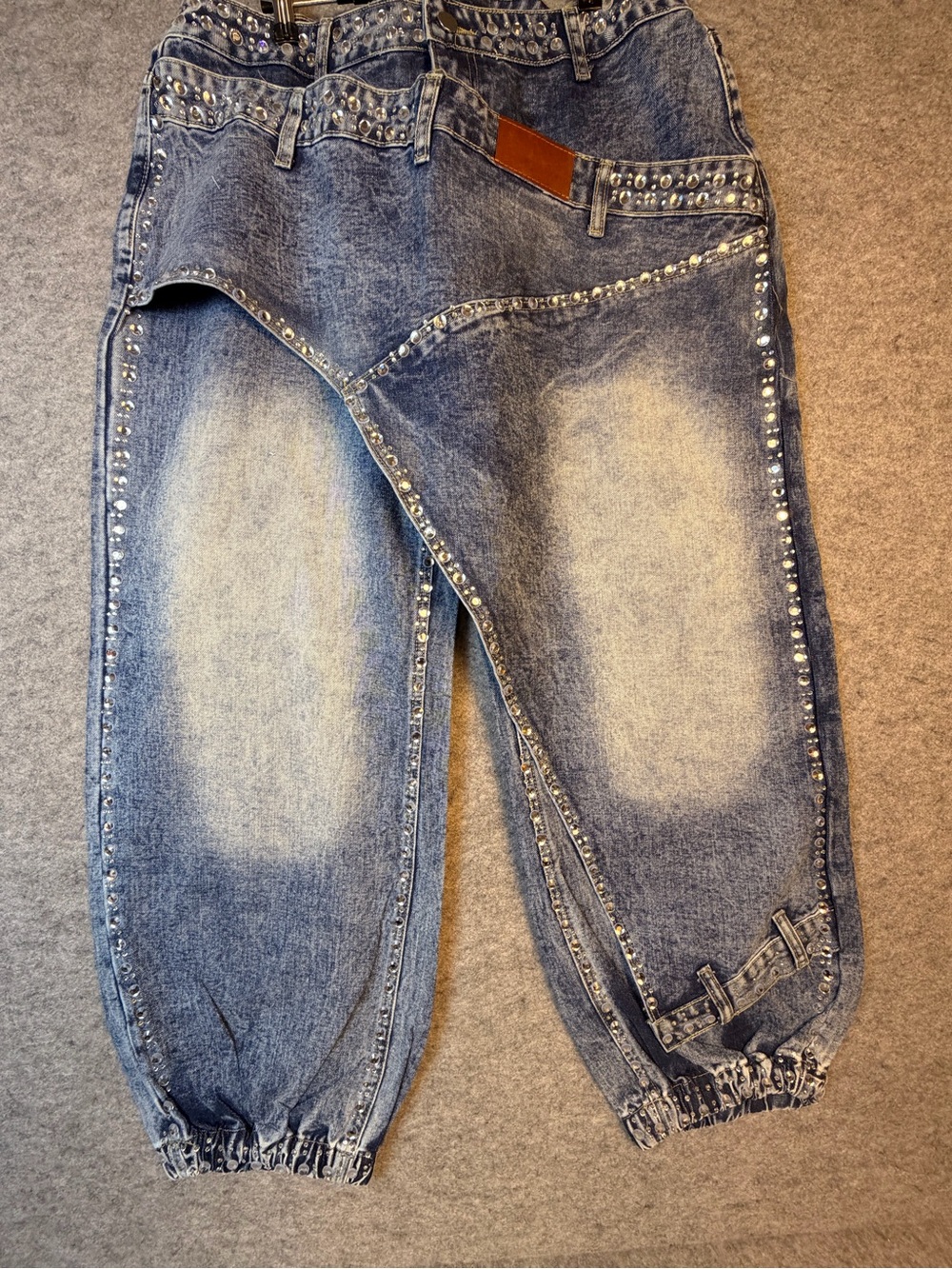 Studded Fade-Washed Y2K Trend Baggy Blue Jeans - Women's Wide Leg - Picture 1 of 8